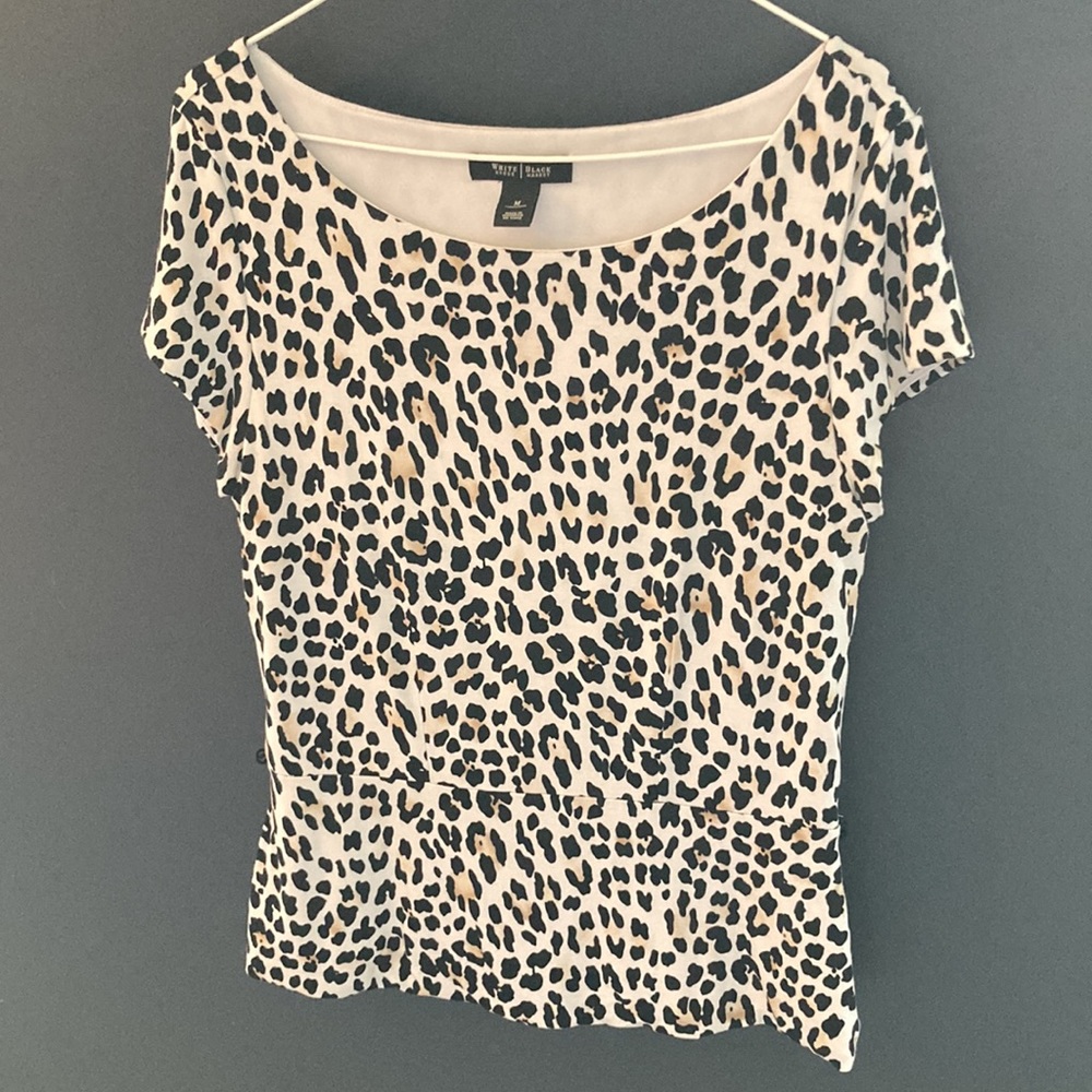 🩷 WHBM Leopard Peplum Top